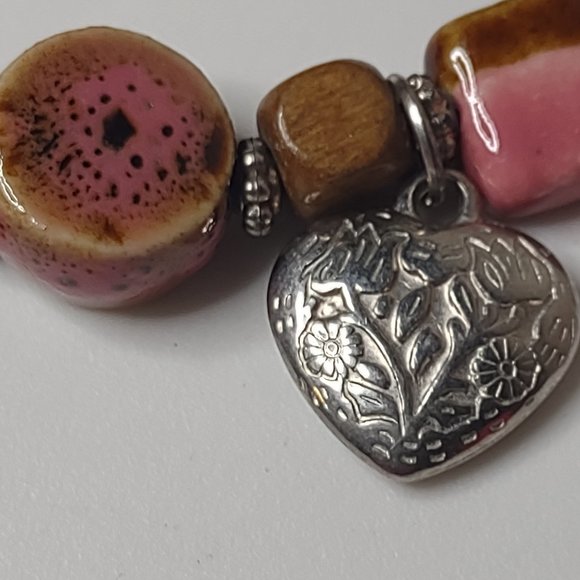 Very Awesome Pink And Silver Tone Beaded Stretch Watch - Picture 5 of 12